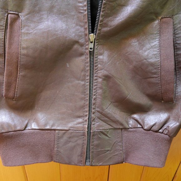 Vintage Brown Leather Bomber Jacket - Picture 7 of 10
